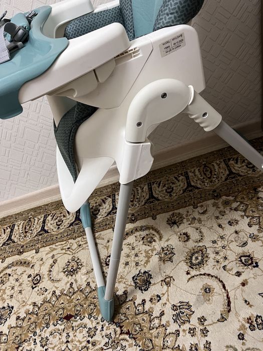 Стульчик для кормления (стол)