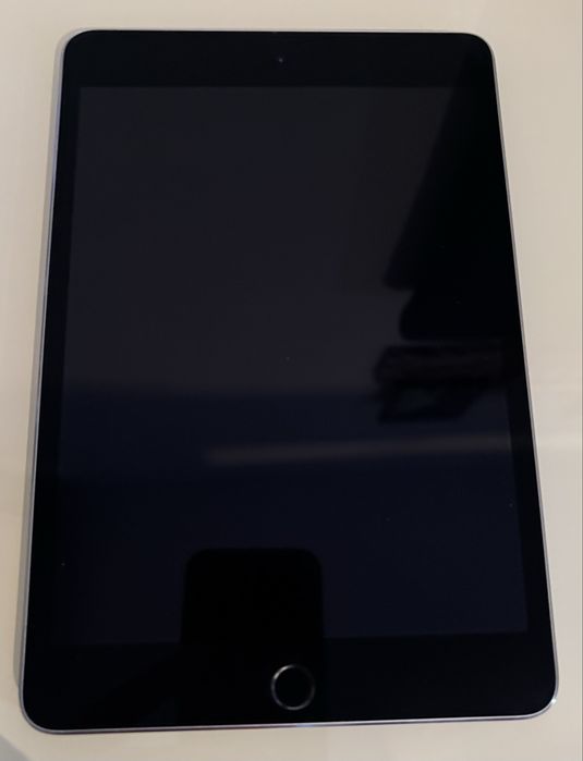 Ipad mini 4 alb.