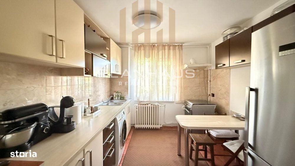 Apartament 2 camere cu balcon ,etaj 3 -cartier Săsar ,zona Pizza Albin