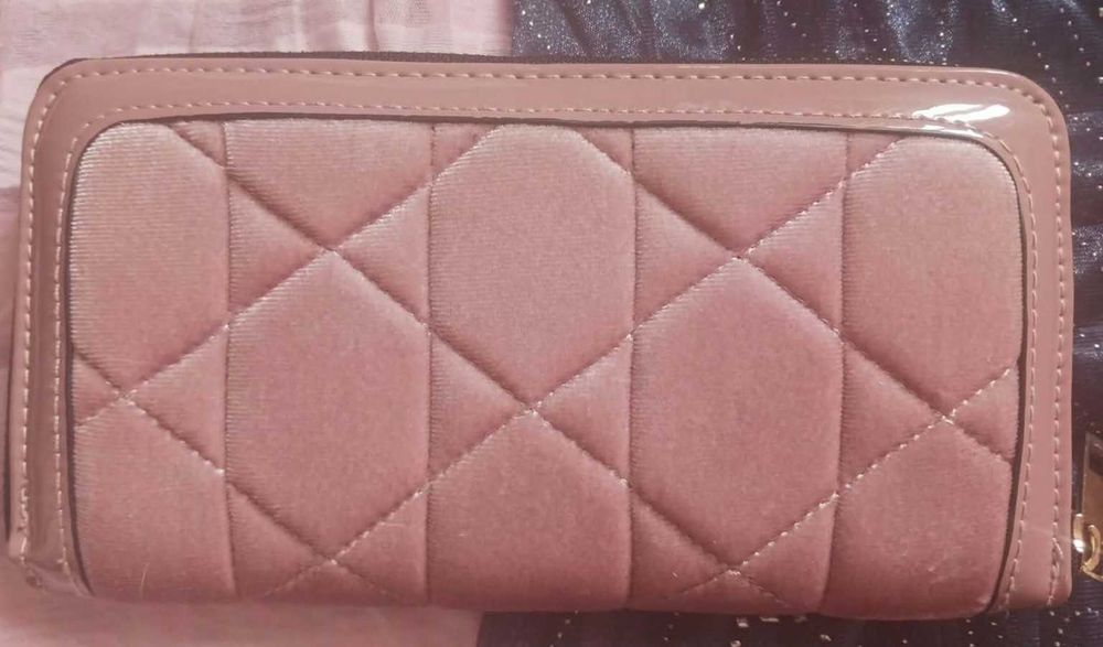 Нов портфейл River Island – стилен розов