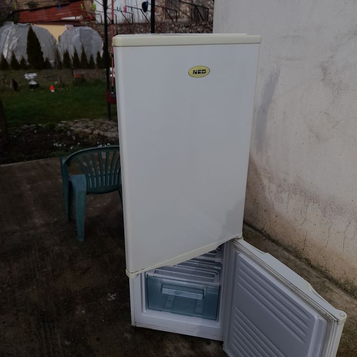 Хладилник  NEO .