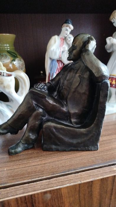 Статуэтка ленина