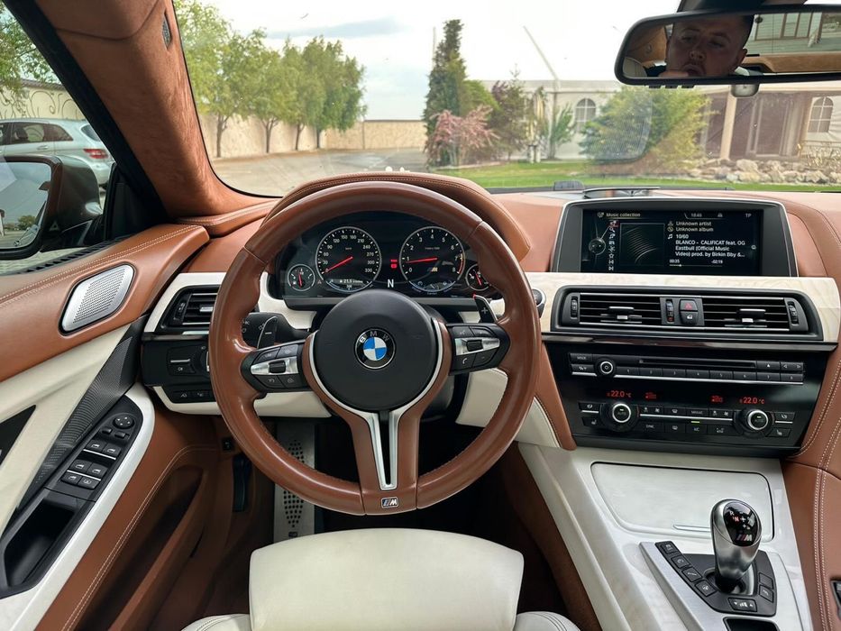 Bmw, m6 4,4 L V8