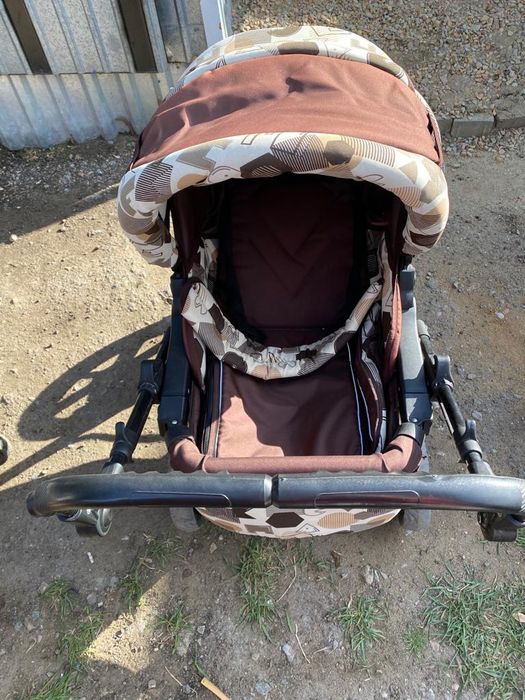 Кроватка. Коляски.