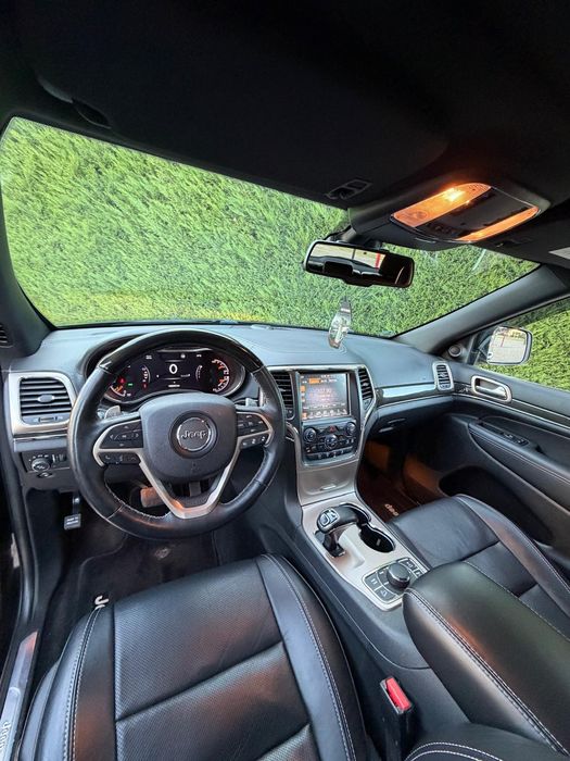 Jeep Grand Cherokee 3.0d Limited varianta de top  Overland