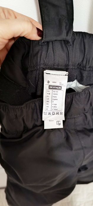 Непромокаем ски панталон / гащеризон, Wed'ze, размер 98-104 см, 4 г.