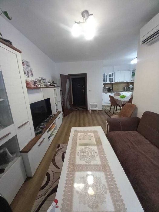 Продава се Тристаен апартамент в Пловдив, Христо Смирненски - 90 кв.м за 1723 €/кв.м - Снимка #2