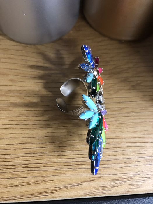 Дамски пръстен