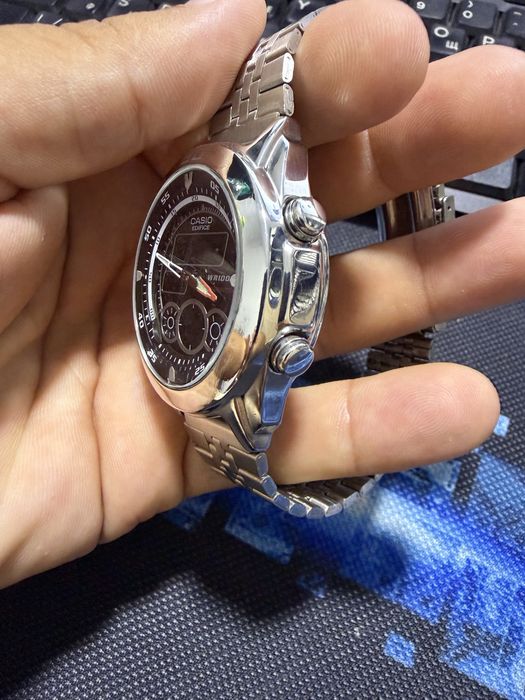 Casio Edifice EFA-115D-1A1 с хронографом