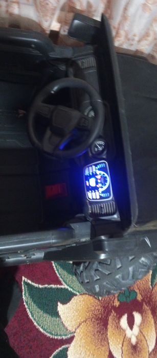 Детски машин сотилади