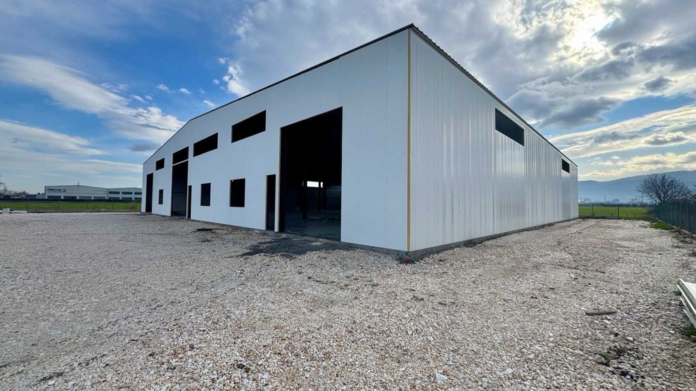 Дава се под наем Склад в с. Крумово, Област Пловдив - 465 кв.м за 1994.61 € - Снимка #5