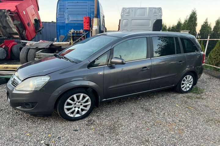 Dezmembrez Opel Zafira B [facelift] [2008 - 2014] Compactvan Z19DTH