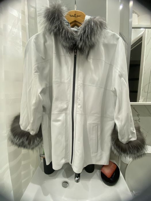 Scurta din piele naturala