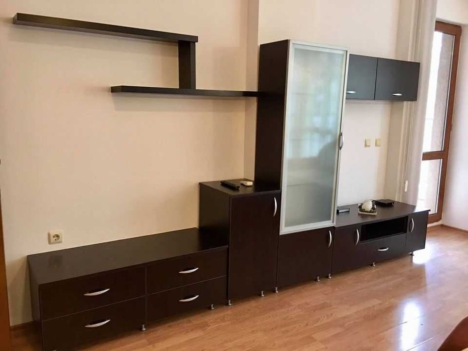 Дава се под наем Двустаен апартамент в Бургас, Лазур - 78 кв.м за 408 € - Снимка #2