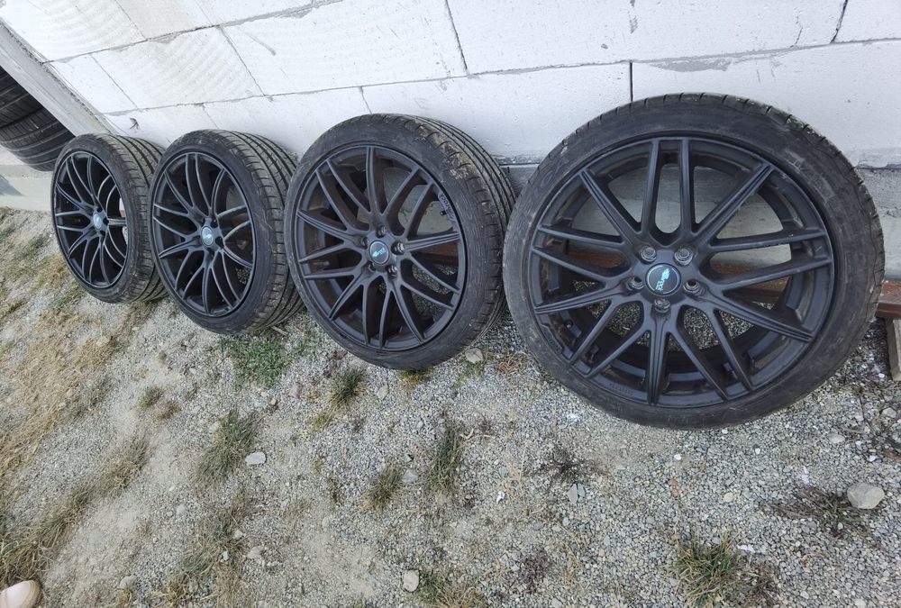 Vând jante 5x100 R18 8J et38 brock