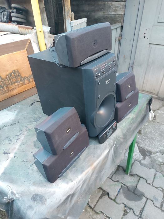 Vând sistem 5 boxe și nu vufar