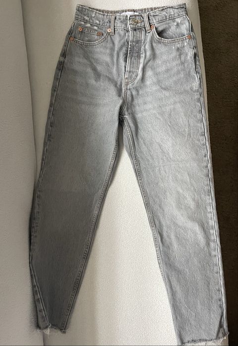 Дънки на ZARA.