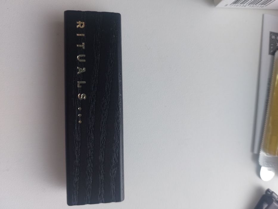 Люксовый автопарфюм White basil от брэнда Rituals