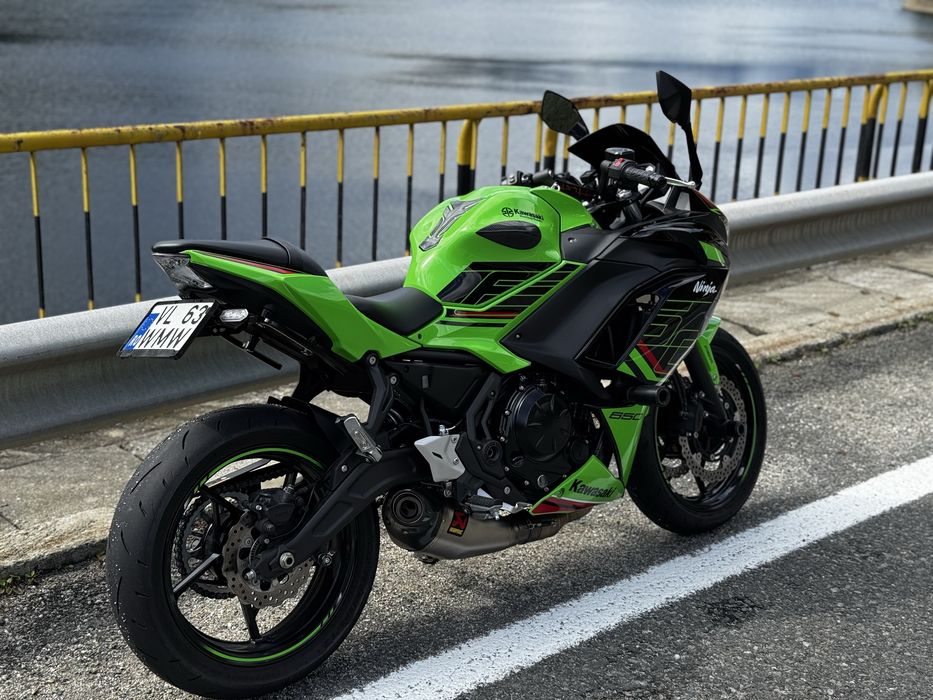 Kawasaki Ninja 650 KRT Akrapovic