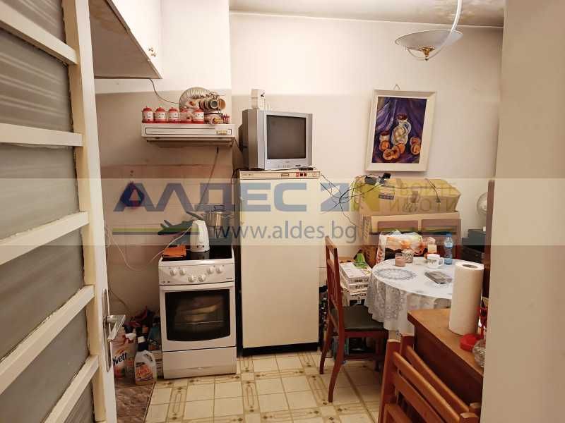 Продава се Двустаен апартамент в София, Оборище - 76 кв.м за 3920 €/кв.м - Снимка #6