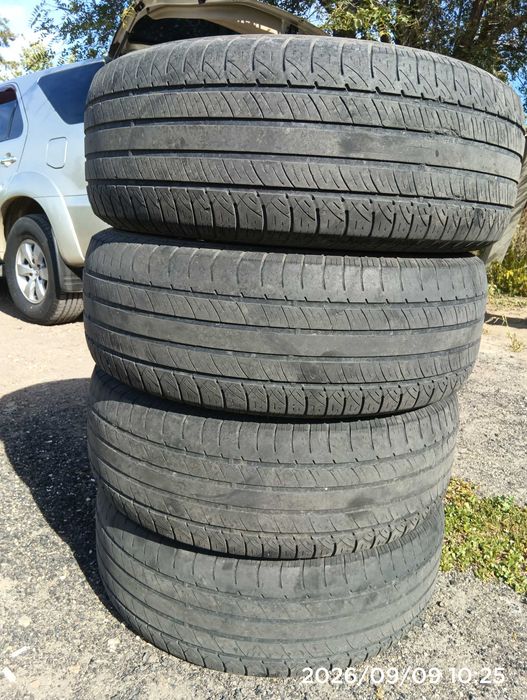 Продам комплект шин Б/У  265/70 R 16