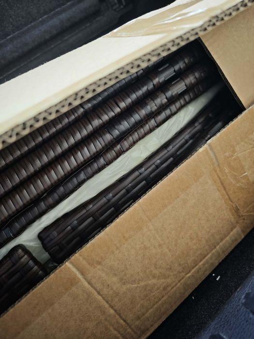 Елегантен ратанов комплект за градина с маса и възглавници