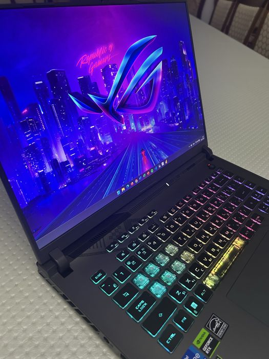 Asus Rog Strix G16 - G614JV