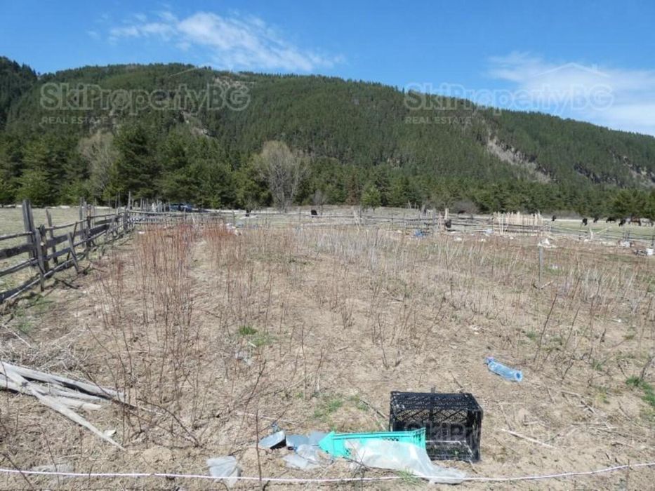 Парцел в Говедарци с прекрасни гледки!