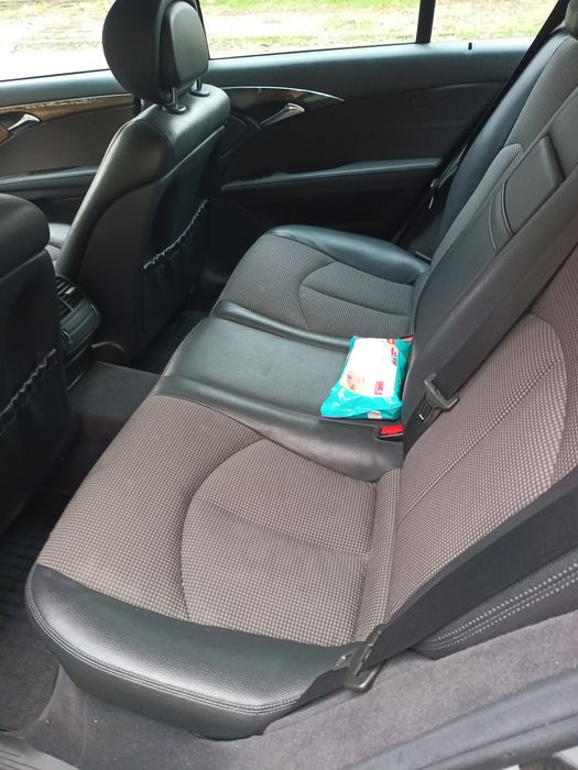 Мерцедес Е220 w211  перфектен