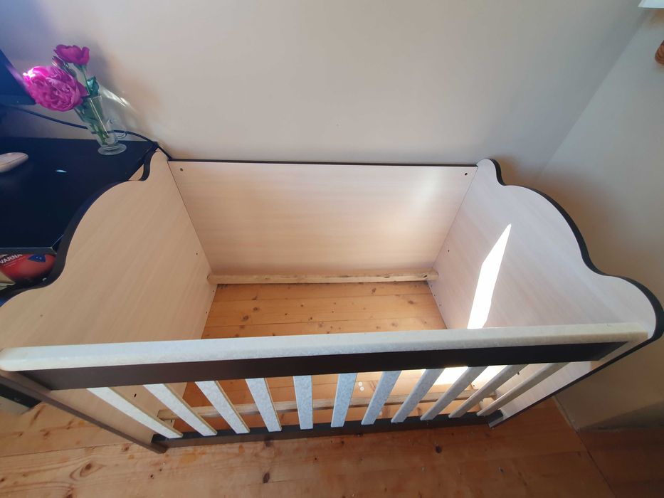 Бебешко Легло "Лейди-бреза и венге"