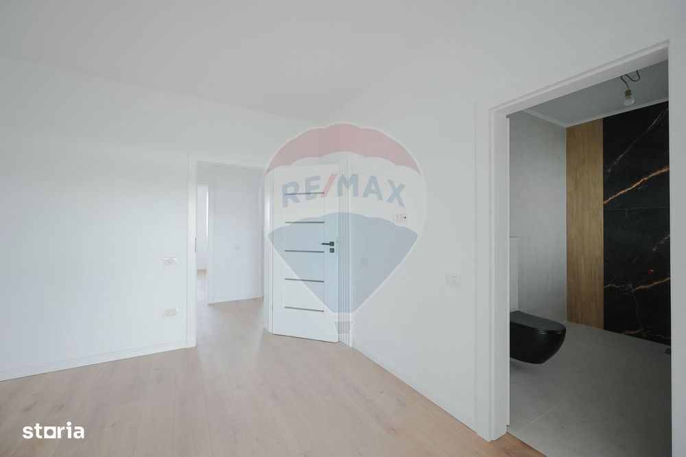 De vânzare Casă Nouă, finisată, 4 camere - Paleu