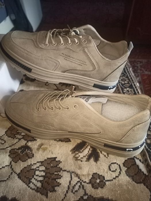 Кроссовки мужские