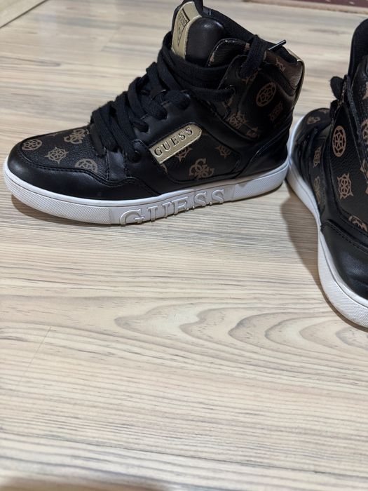 Оригинални кецове Cuess