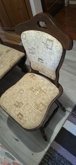 Vând colțar bucatarie cu masa si scaune