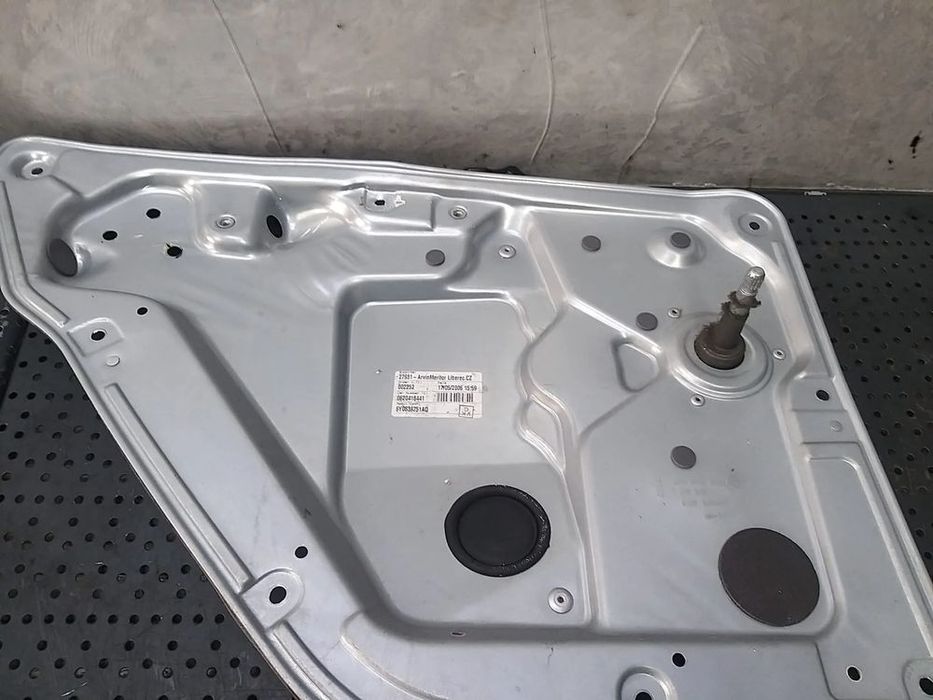 Macara manuala geam stanga spate skoda fabia 1 6y 6y0839755b