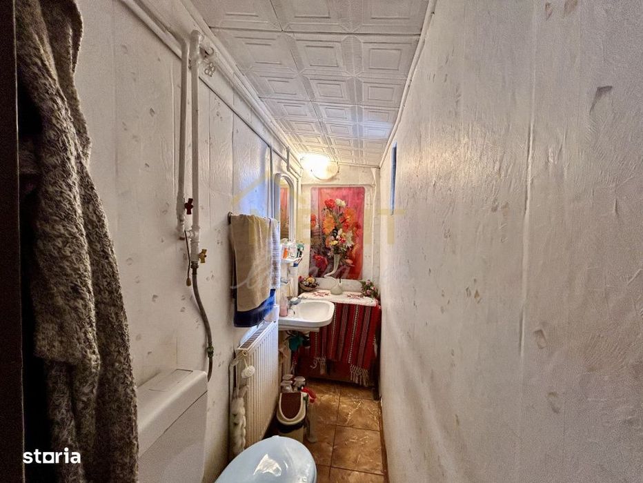 Casa 4 camere, garsoniera, 2 bai, garaj acoperit, Mihai Bravu, Ploiest