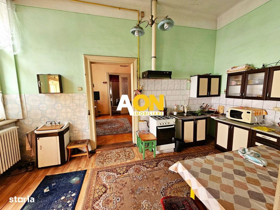 Casa 5 camere, 2 bai, 490 mp teren, Centru, pretabila pentru birouri