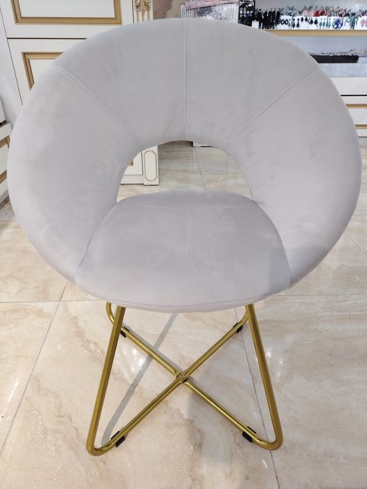 Луксозно кресло с мека тапицерия