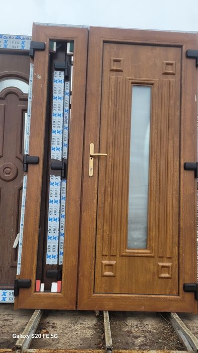 Tamplarie pvc noi si second