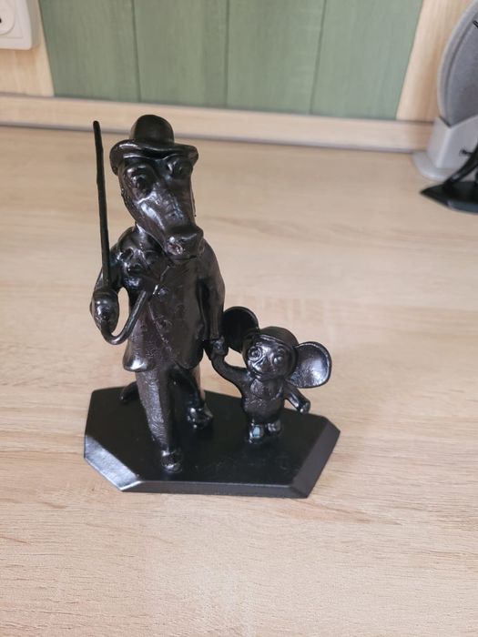 Продаются статуэтки