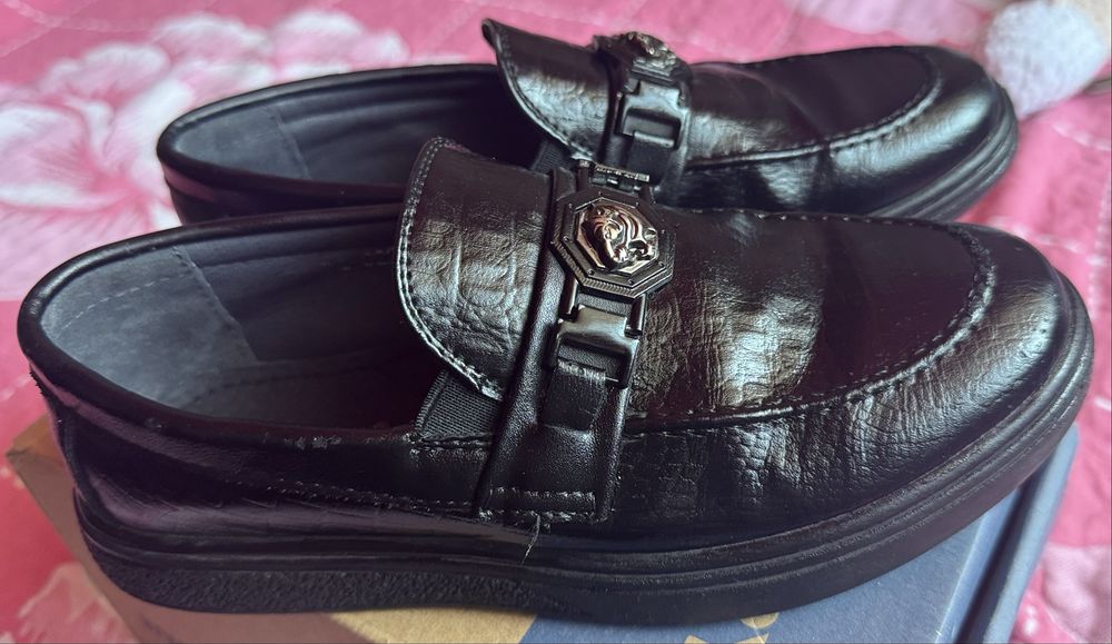 Продам школьную форму