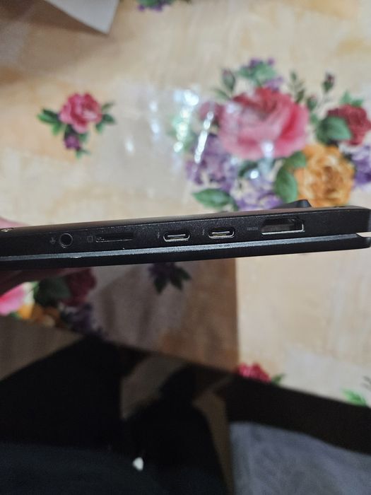 Asus Vivobook S14 1TB Stocare 16GB Ram