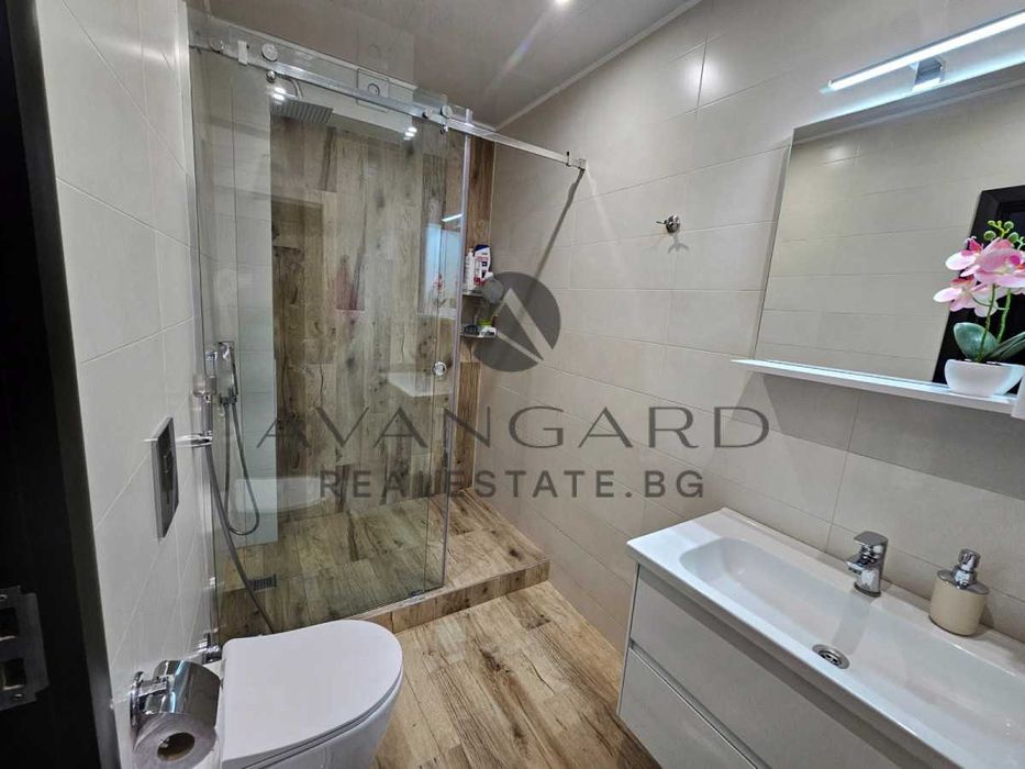 Продава се Тристаен апартамент в Пловдив, Кючук Париж - 94 кв.м за 1766 €/кв.м - Снимка #10