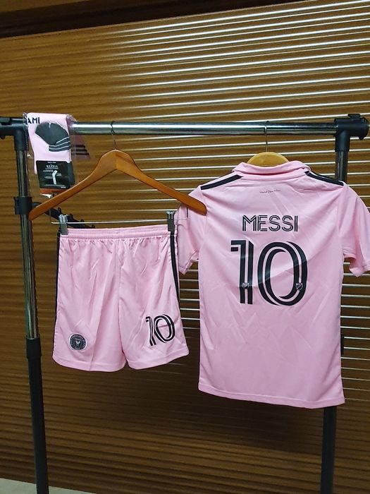 Vând echipament fotbal copii