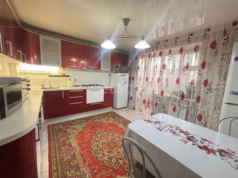 Продам 3 комнатную квартиру