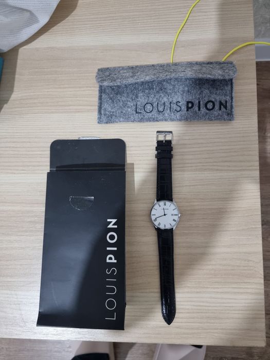 Наручные часы Louis Pion