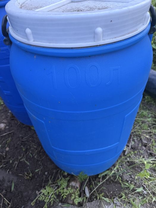 Продам пластиковые бочки