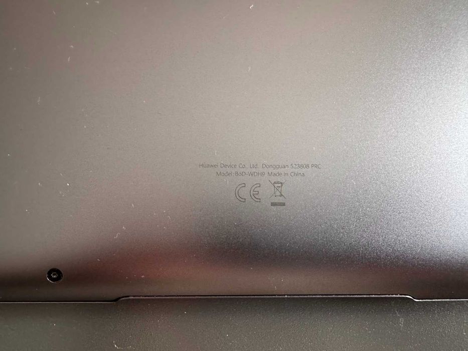 Лаптоп Huawei D15 BOD-WDH9 core-i5, 8GB RAM, SSD 512GB