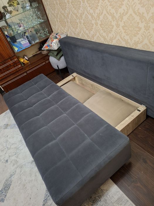 Диван свой продаю