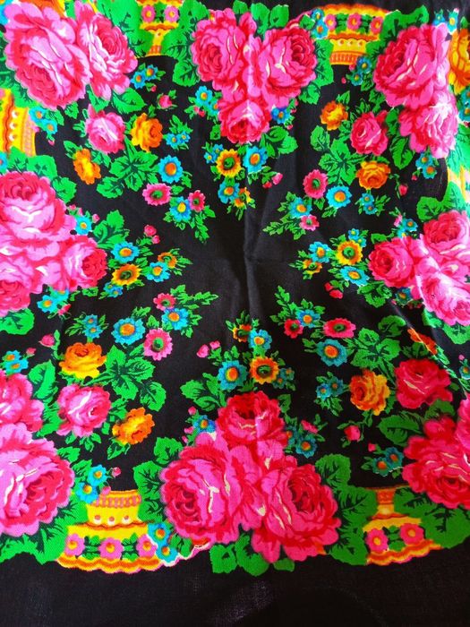 Винтажные шерстяные платки